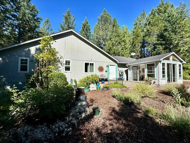 207 Iris Ln, Grants Pass, OR 97526 - photo 6