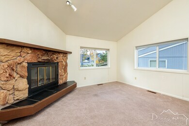 Living Room-20201002-