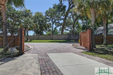 107 Bonaventure Rd, Thunderbolt, GA 31404 - photo 4