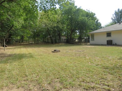 604 E Fm 120, Pottsboro, TX 75076 - photo 3
