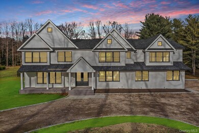 158 Landing Meadow Rd, Smithtown, NY 11787 - photo 6