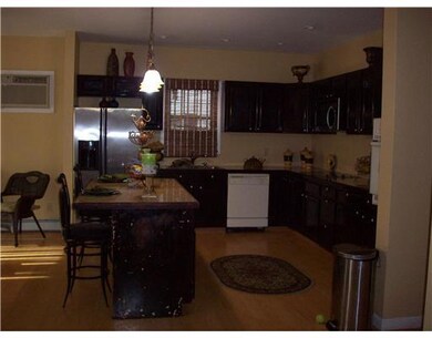 118 Warrington St, Providence, RI 02907 - photo 2