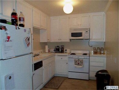 Bright Kitchen