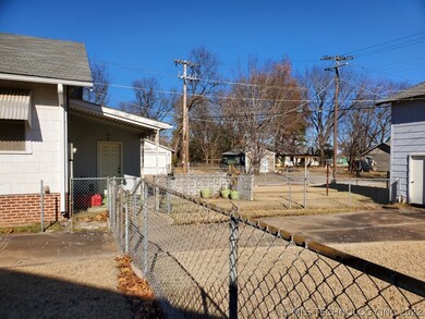 1123 N Alabama Ave, Okmulgee, OK 74447 - photo 5