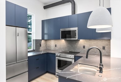 10734 Interlake Ave N, Seattle, WA 98133 - photo 5