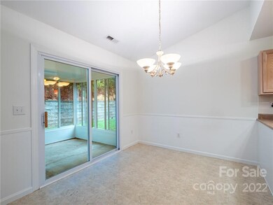 122 Wiltshire Cir, Fletcher, NC 28732 - photo 7