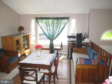 22200 Stablehouse Dr, Sterling, VA 20164 - photo 4