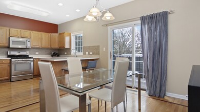 190 N Addison Ave, Elmhurst, IL 60126 - photo 2