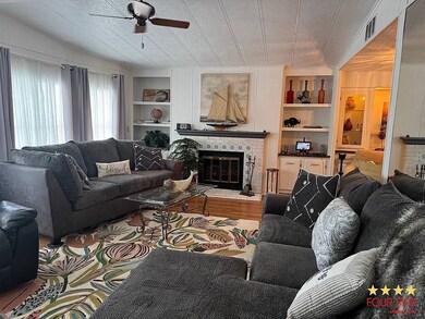 8775 20th St unit 581, Vero Beach, FL 32966 - photo 2