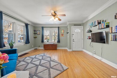 3207 N Parish Ave, Peoria, IL 61604 - photo 6