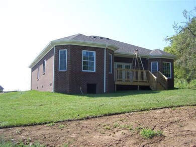 114 Wisteria Ln, Frankfort, KY 40601 - photo 2