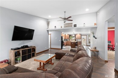 8002 198th St E, Spanaway, WA 98387 - photo 2