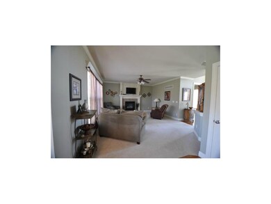 4244 SW Flintrock Dr, Lees Summit, MO 64082 - photo 4