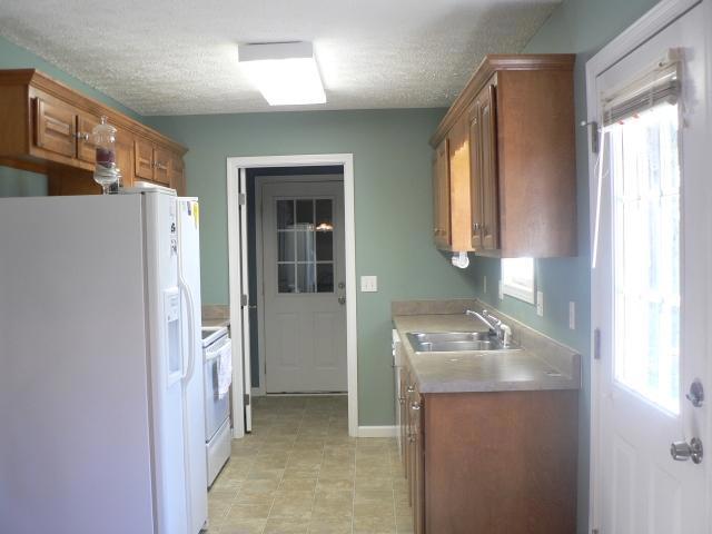 205 Locust St, Manchester, TN 37355 - photo 6