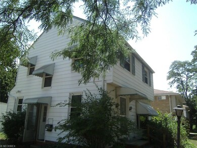 15996 Ravine Dr, Cleveland, OH 44112 - photo 4