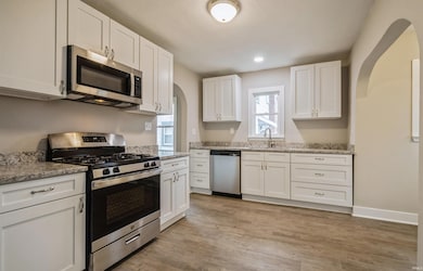 1303 E 29th St, Anderson, IN 46016 - photo 7