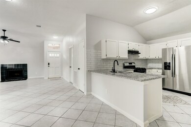 16102 Springbank Dr, Houston, TX 77095 - photo 4