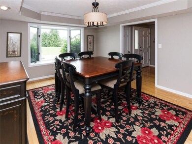 Formal Dining w/Hardwood Floors