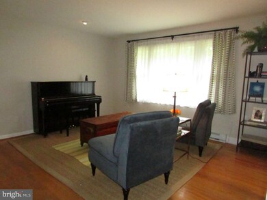 5600 Calvert Dr, Frederick, MD 21703 - photo 7