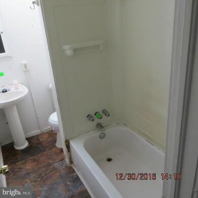 147 S Monastery Ave, Baltimore, MD 21229 - photo 5