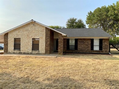 2040 Leatherwood Ln, Denton, TX 76210 - photo 6