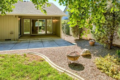 1007 Fairfield Ave, Central Point, OR 97502 - photo 6