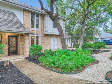 10810 Hunters Way, Helotes, TX 78023 - photo 4