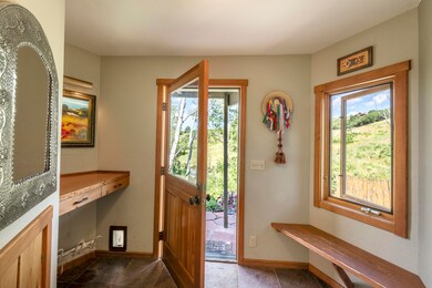 Entrance 129 Nimbus Dr 15D
