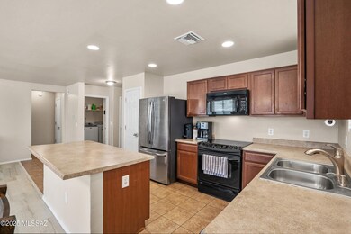 13_4743 w countryside way-009