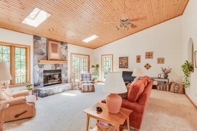 199 Laguna Circle-3