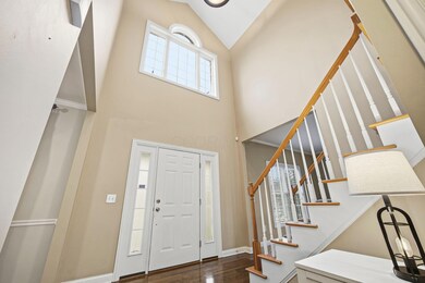 477 Stratshire Ln, Columbus, OH 43230 - photo 4