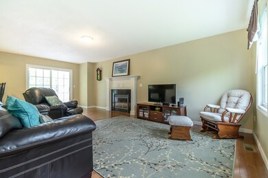 2 Eagle Ln, Methuen, MA 01844 - photo 5