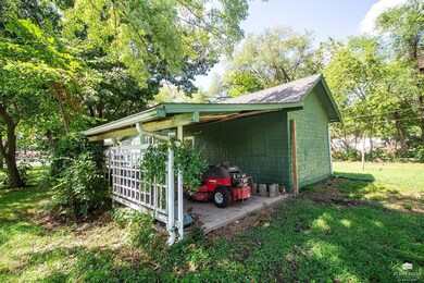 805 N Mulberry St, Abilene, KS 67410 - photo 6