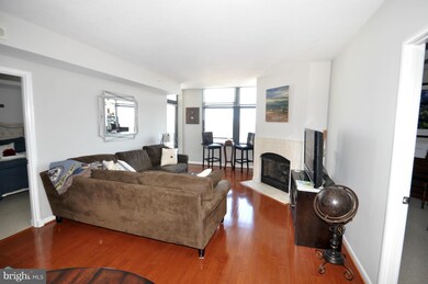 Clarendon 1021 unit 931, Arlington, VA 22201 - photo 5