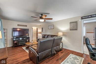 1811 Christopher Ln, Indianapolis, IN 46224 - photo 4