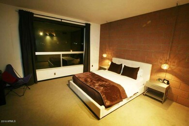 R11 - Master Bedroom