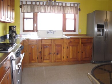 404 N Main St, Hardwick, VT 05843 - photo 4