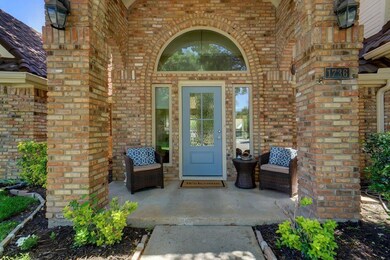 1736 Woodhill Ln, Bedford, TX 76021 - photo 4