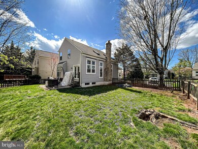 3413 Doe Run Ct, Herndon, VA 20171 - photo 3