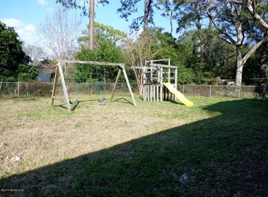 8419 Bordeau Ave N, Jacksonville, FL 32211 - photo 6