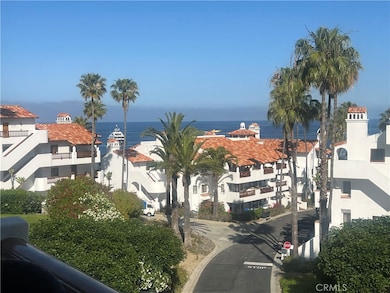 Hamilton Cove Condominiums, Avalon, CA 90704 - photo 2