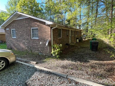 1041 and 1043 Pegram Ave, High Point, NC 27263 - photo 4