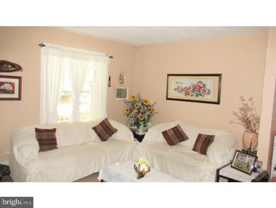 117 W 6th St, Lansdale, PA 19446 - photo 2