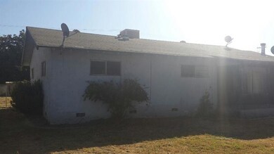 15422 Cedar Rd, Porterville, CA 93257 - photo 3