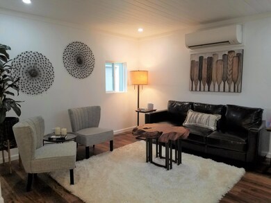 905 NW D St, Grants Pass, OR 97526 - photo 3