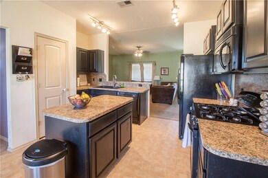 7027 Cherokee Crossing E, Warr Acres, OK 73132 - photo 7