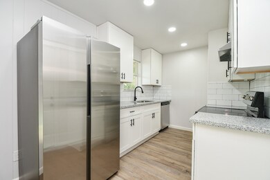 5725 Arthington St, Houston, TX 77053 - photo 4