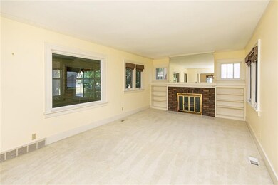1056 46th St, Des Moines, IA 50311 - photo 5