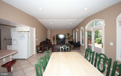 4705 Powder House Dr, Rockville, MD 20853 - photo 5