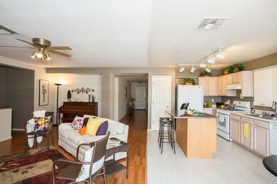 Kitchen-Family Room